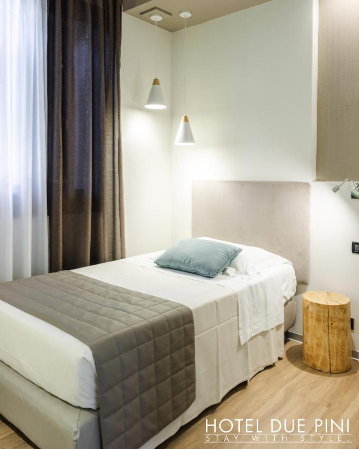פורמיג'ינה Hotel Due Pini מראה חיצוני תמונה