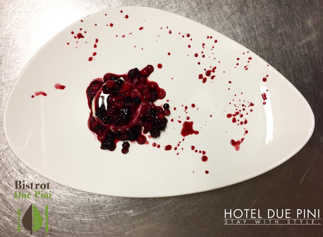 פורמיג'ינה Hotel Due Pini מראה חיצוני תמונה