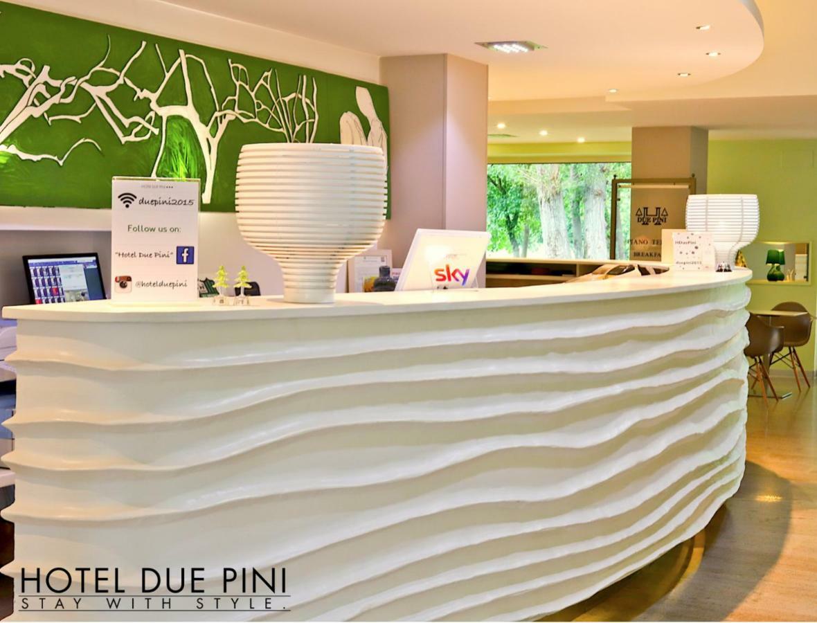 פורמיג'ינה Hotel Due Pini מראה חיצוני תמונה